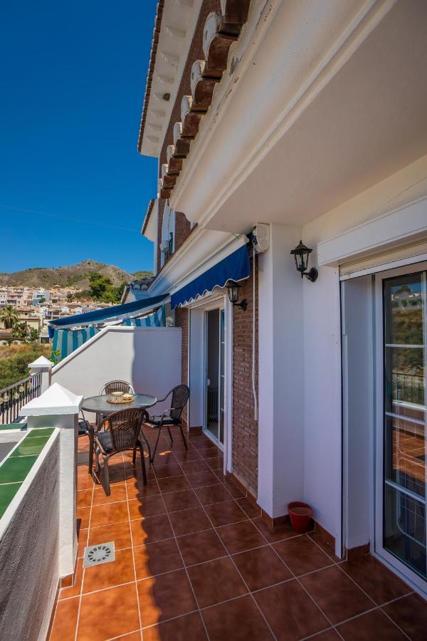Penthouse Las Gaviotas Ii-2E Menyber Nerja Kültér fotó