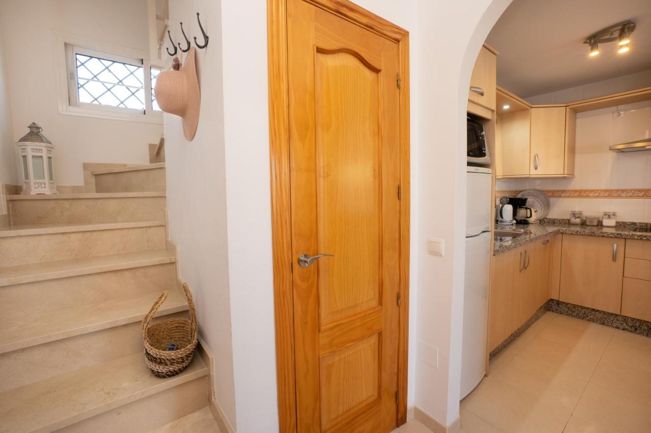 Penthouse Las Gaviotas Ii-2E Menyber Nerja Kültér fotó